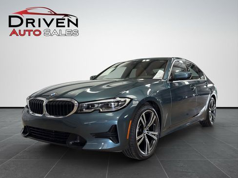 Used 2021 BMW 330i Sedan w/ Convenience Package RWD image 3