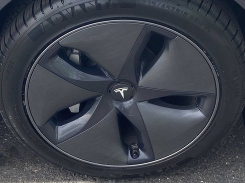 Used 2020 Tesla Model 3 Long Range AWD/4WD image 8