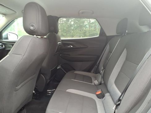 Used 2022 Chevrolet TrailBlazer LT AWD/4WD image 9