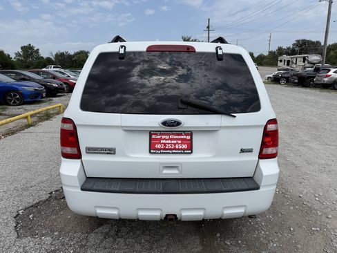 Used 2011 Ford Escape XLT w/ Class II Trailer Tow Pkg AWD/4WD image 4