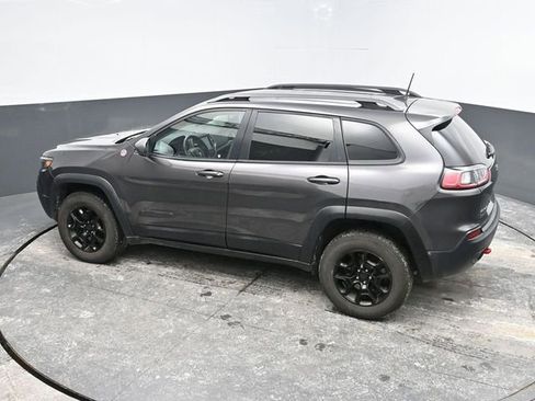 Used 2019 Jeep Cherokee Trailhawk w/ Comfort/Convenience Group image 18