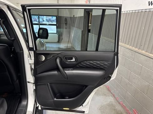 Used 2023 INFINITI QX80 Sensory w/ All-Season Package AWD/4WD image 18