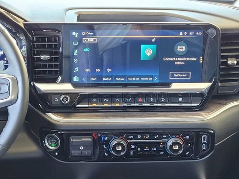 Used 2025 Chevrolet Silverado 1500 LTZ w/ LTZ Premium Package AWD/4WD image 10