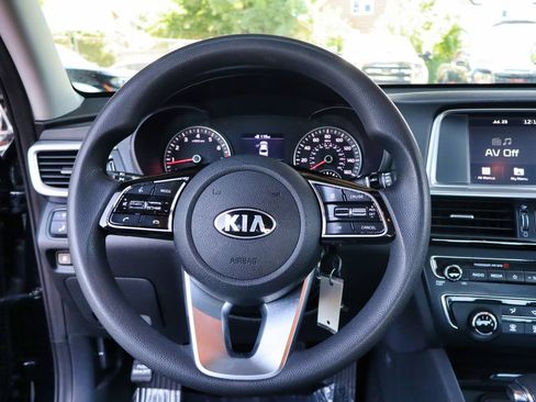 Used 2020 Kia Optima LX FWD image 25