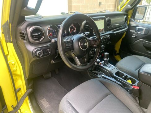 Used 2023 Jeep Wrangler Unlimited Sport image 23