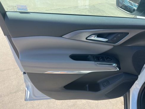 New 2026 Chevrolet Traverse LT w/ LPO, Floor Liner Package image 14