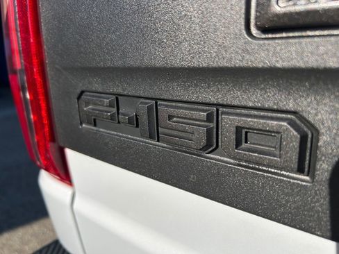 Used 2025 Ford F150 Raptor AWD/4WD image 32