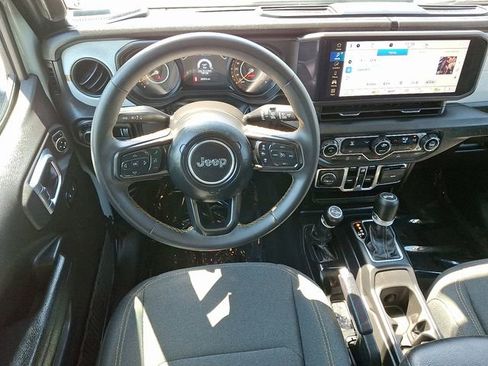 Used 2024 Jeep Wrangler Unlimited Sport AWD/4WD image 11