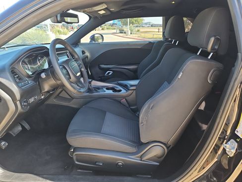 Used 2023 Dodge Challenger GT RWD image 9