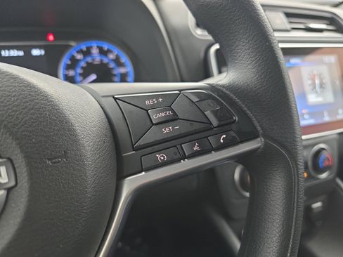 Used 2024 Nissan Leaf S image 29