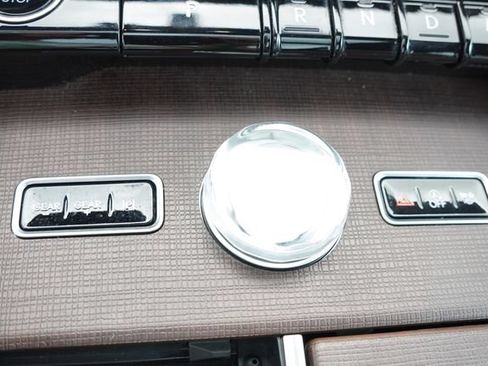 Used 2025 Lincoln Navigator Reserve AWD/4WD image 35