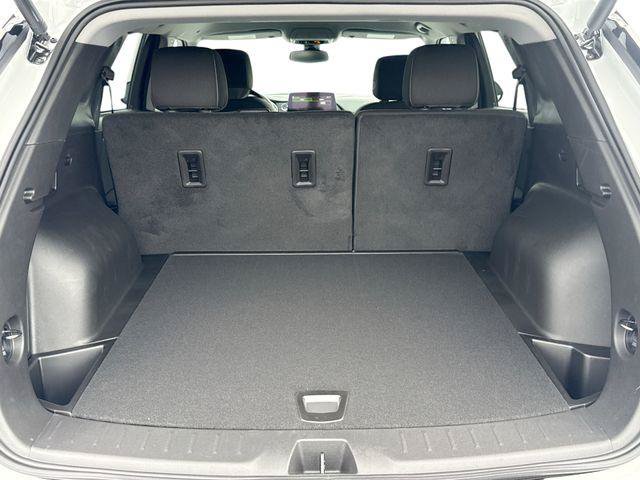 New 2026 Chevrolet Blazer LT w/ Convenience Package FWD image 21