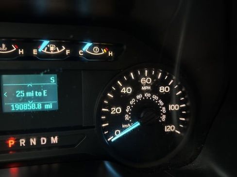 Used 2020 Ford F150 XL w/ Trailer Tow Package image 18