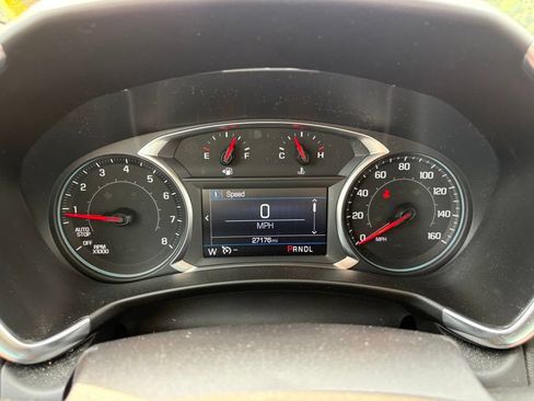 Used 2024 Chevrolet Equinox LT FWD image 17
