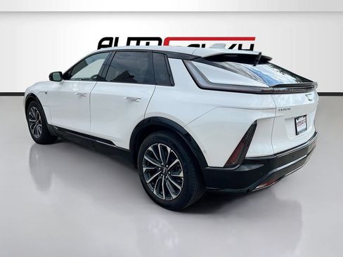 Used 2025 Cadillac Lyriq Sport RWD image 5