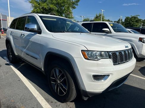 Used 2018 Jeep Grand Cherokee Limited RWD image 2