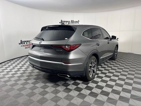 Used 2022 Acura MDX FWD w/ Technology Package image 11