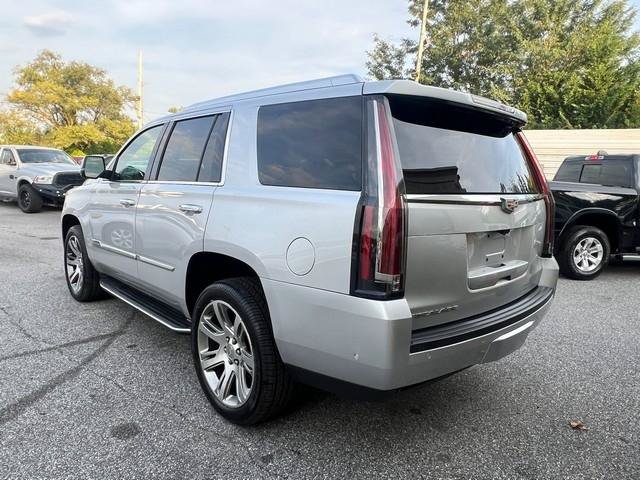 Used 2019 Cadillac Escalade Luxury AWD/4WD image 5