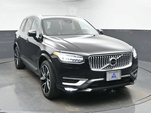 Used 2024 Volvo XC90 B6 Ultimate w/ Lounge Package AWD/4WD image 2