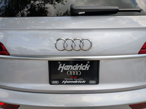 Certified 2023 Audi Q5 2.0T Premium w/ Convenience Package AWD/4WD image 37