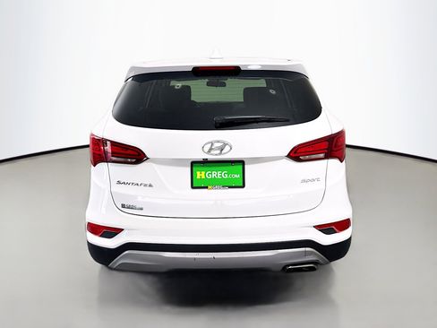Used 2017 Hyundai Santa Fe Sport image 8