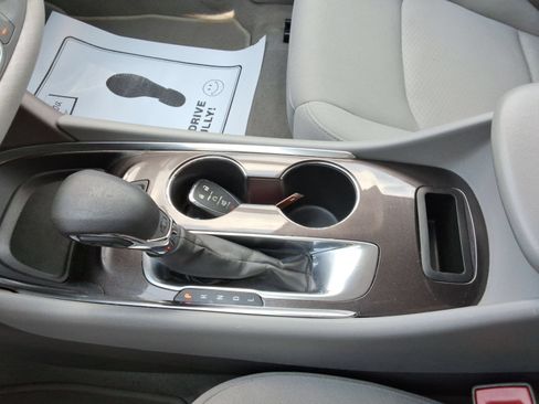 Used 2022 Chevrolet Malibu LS w/ Driver Confidence Package II FWD image 18
