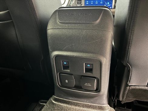 Used 2023 Ford Bronco Wildtrak image 37