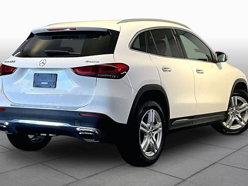 Used 2022 Mercedes-Benz GLA 250 4MATIC image 13