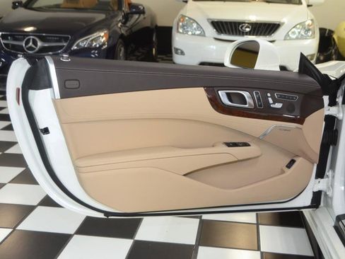 Used 2017 Mercedes-Benz SL 450 w/ Premium I Package image 14
