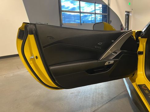 Used 2016 Chevrolet Corvette Stingray Coupe w/ 2LT Preferred Equipment Group image 29