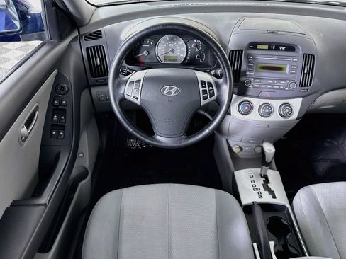 Used 2009 Hyundai Elantra SE FWD image 3