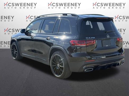 Used 2023 Mercedes-Benz GLB 250 image 3