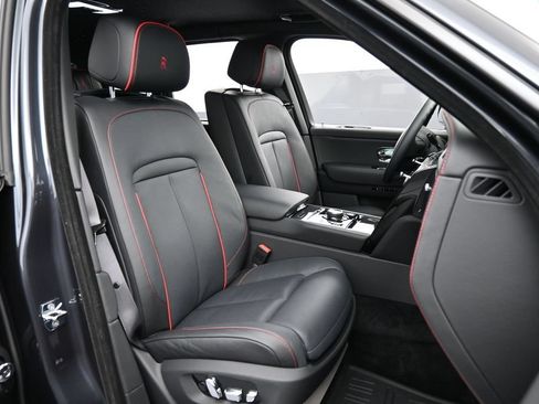 Certified 2024 Rolls-Royce Cullinan Black Badge AWD/4WD image 33