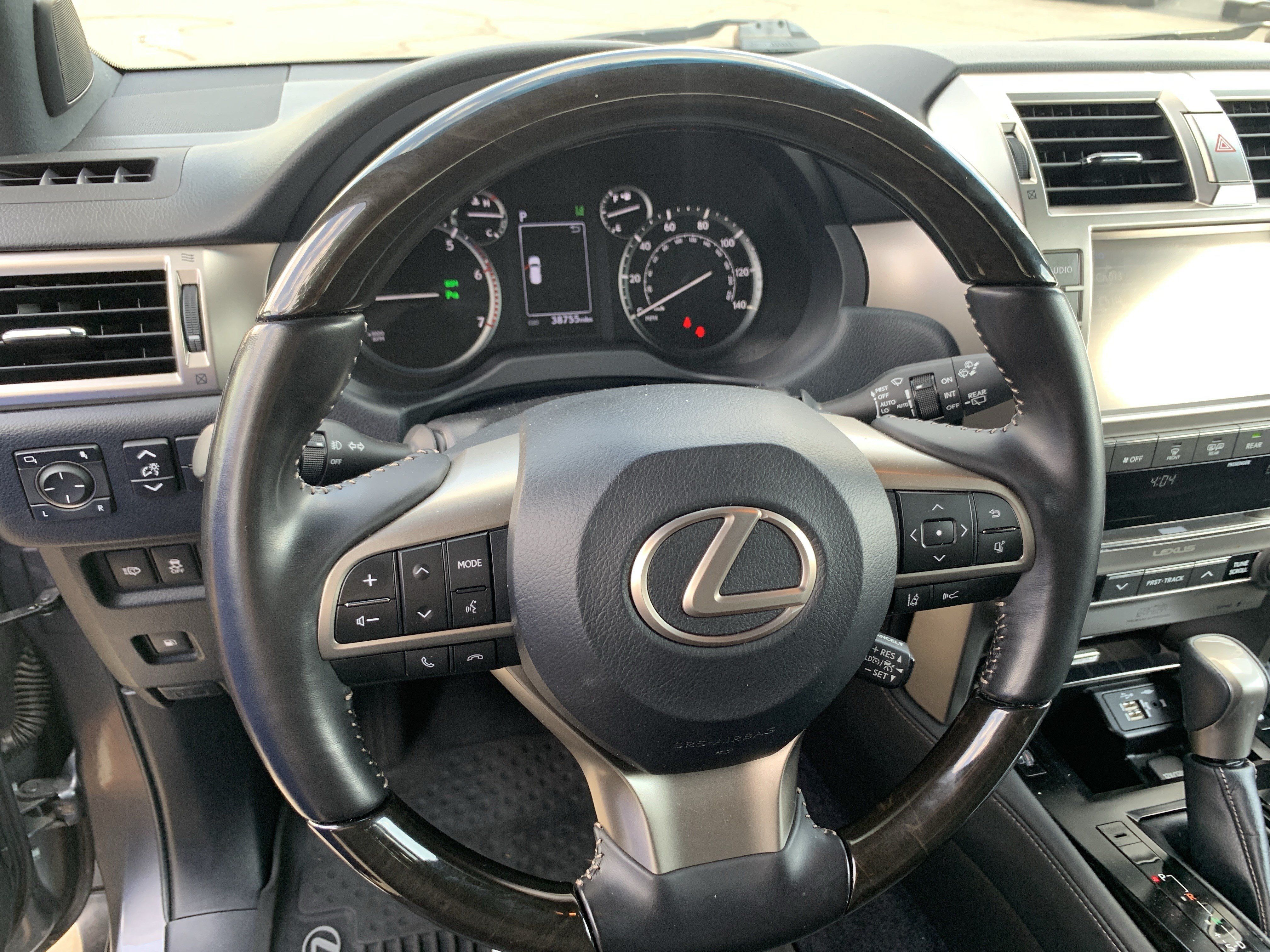 Used 2021 Lexus GX 460 Premium w/ Accessory Package AWD/4WD image 18
