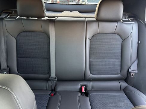 Used 2025 Buick Envista Preferred image 32