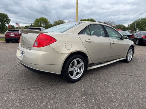 Used 2009 Pontiac G6 Sedan w/ Sport Package 2 FWD image 4