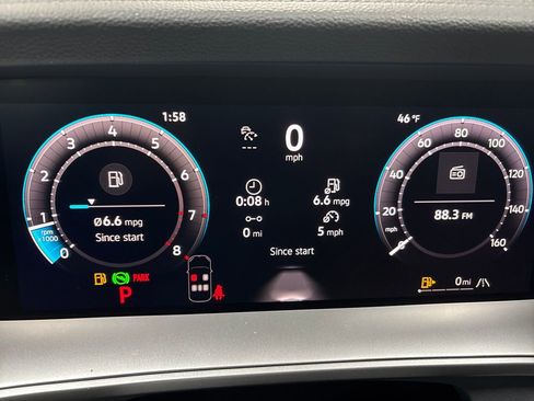 New 2026 Volkswagen Tiguan SE R-Line AWD/4WD image 15