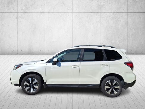 Used 2017 Subaru Forester 2.5i Limited image 8