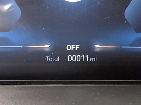 New 2026 BMW X5 sDrive40i w/ Climate Comfort Package image 20