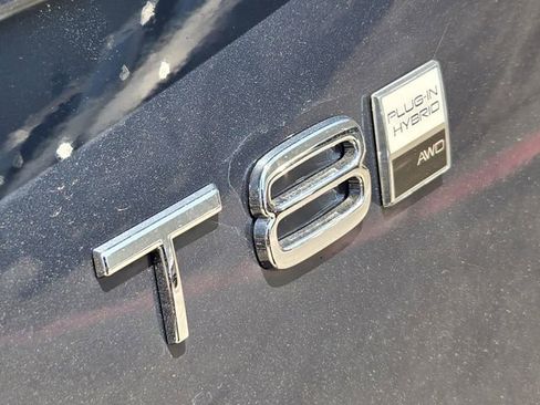 Used 2025 Volvo XC90 T8 Core image 15
