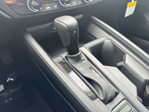 Used 2025 Honda Accord LX image 19