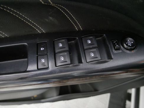 Used 2021 GMC Canyon Denali image 14