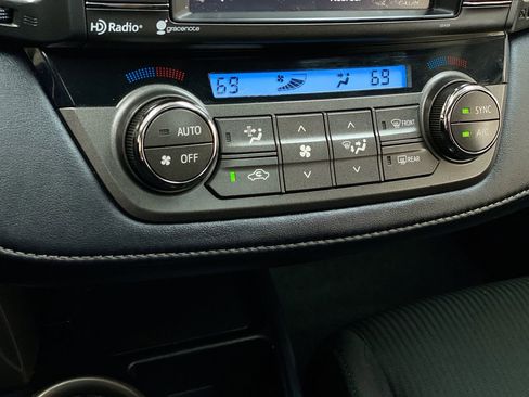 Used 2015 Toyota RAV4 XLE image 23