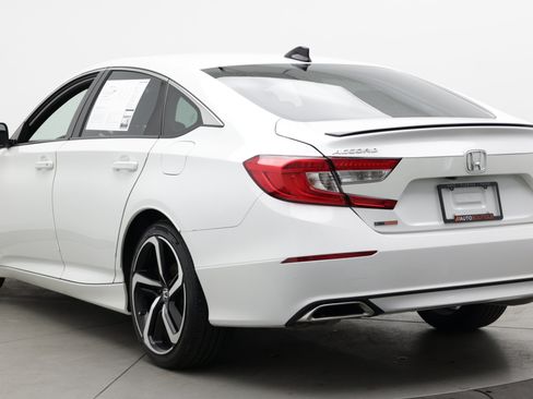Used 2021 Honda Accord Sport image 5