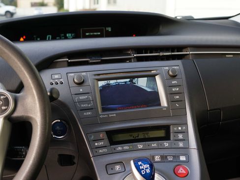 Used 2013 Toyota Prius Three image 42