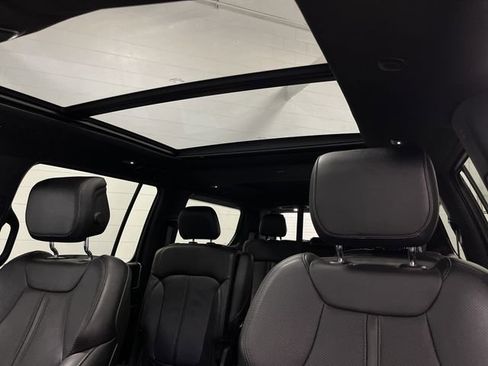 Used 2024 Jeep Wagoneer Series II image 7