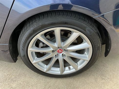 Used 2014 Jaguar XJ AWD image 23