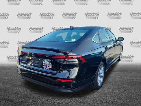 Used 2025 Honda Accord LX image 9