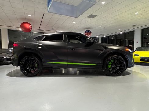 Used 2020 Lamborghini Urus image 6