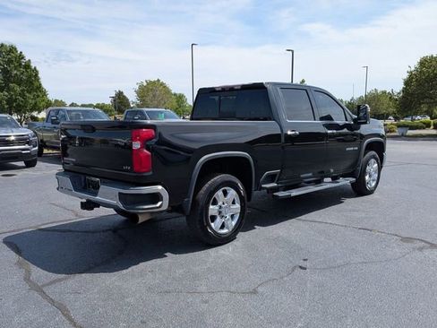Used 2020 Chevrolet Silverado 2500 LTZ w/ LTZ Plus Package AWD/4WD image 3